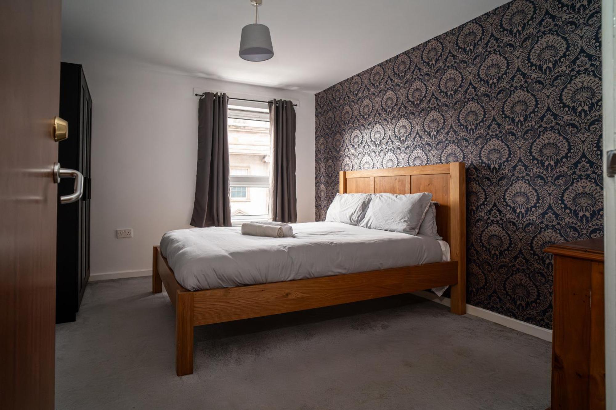 Central Apartment In Belfast City Centre - Sleeps 5 People Eksteriør bilde