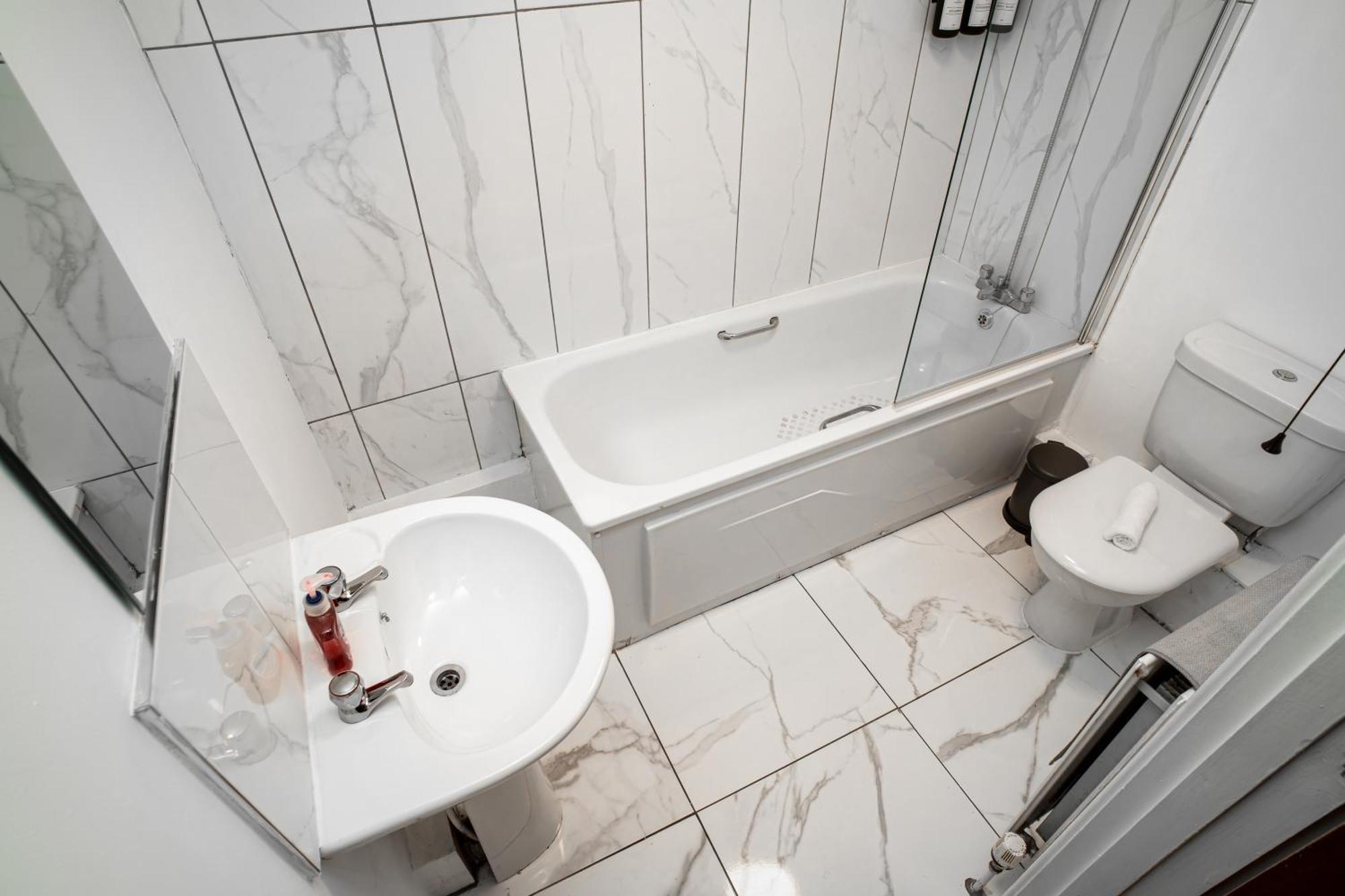 Central Apartment In Belfast City Centre - Sleeps 5 People Eksteriør bilde