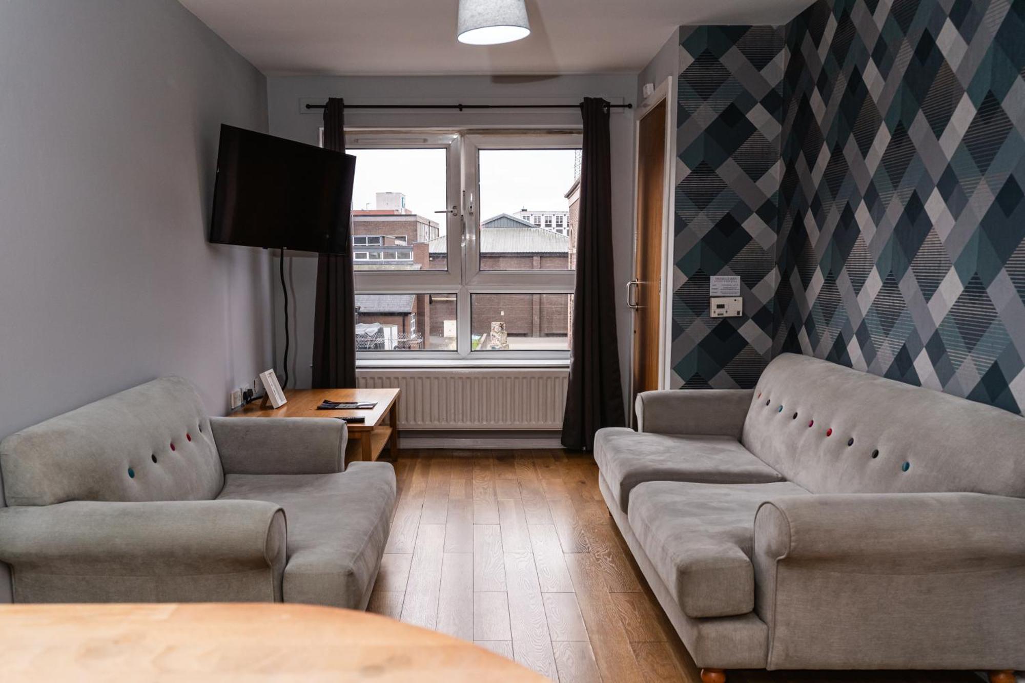 Central Apartment In Belfast City Centre - Sleeps 5 People Eksteriør bilde