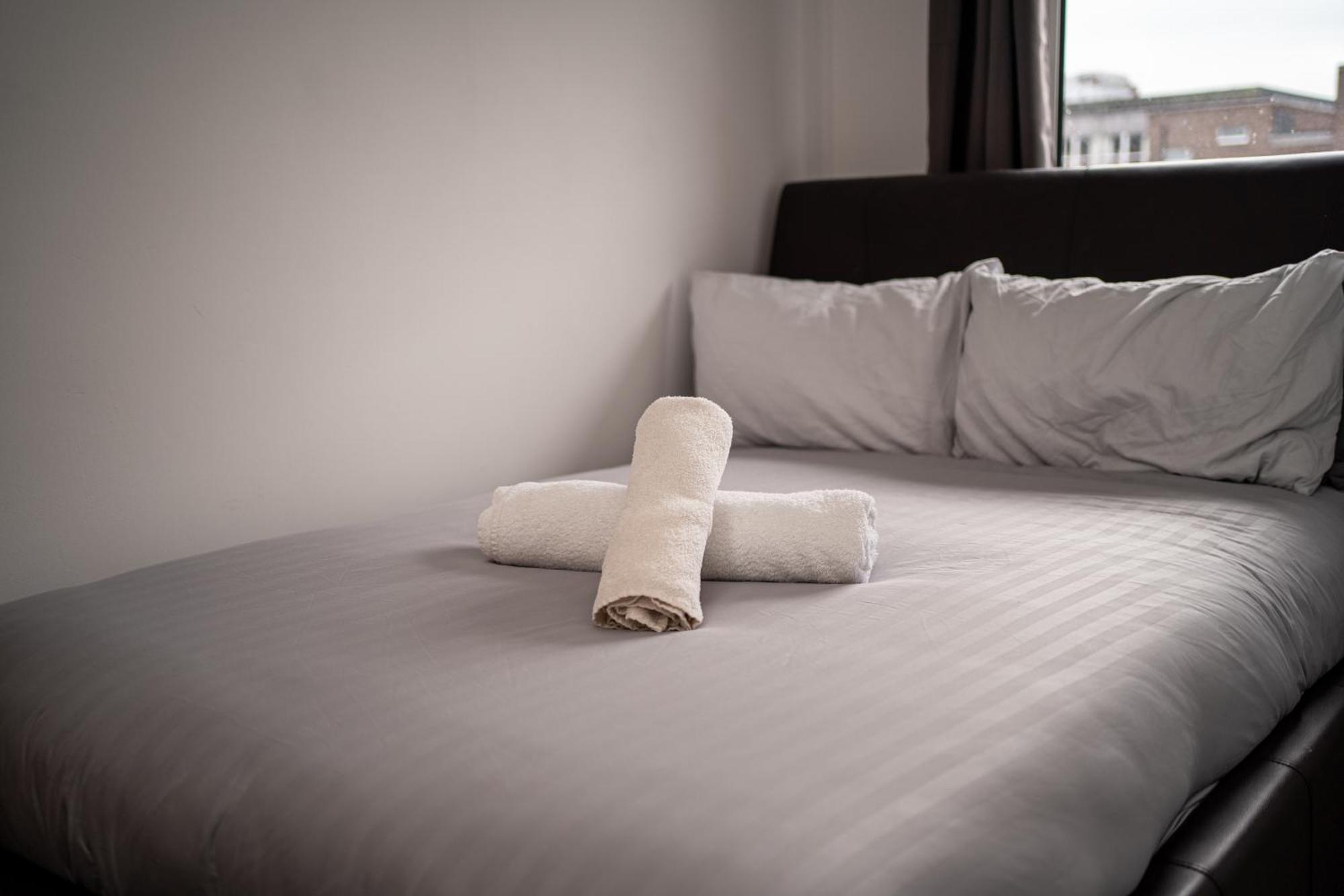 Central Apartment In Belfast City Centre - Sleeps 5 People Eksteriør bilde